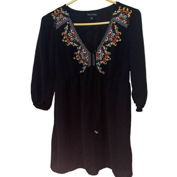 As‎ U Wish Black Embroidered Neckline Lightweight Dress - Size XS - Picture 1 of 9